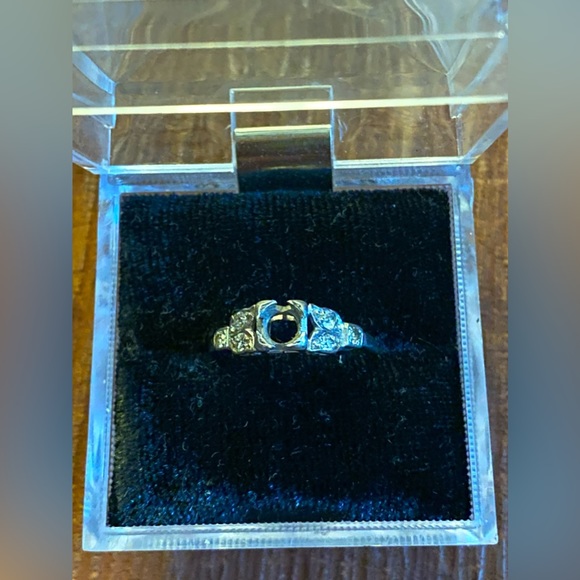 Diamond platinum milgrain raised semi mounting engagement ring. - Picture 3 of 4